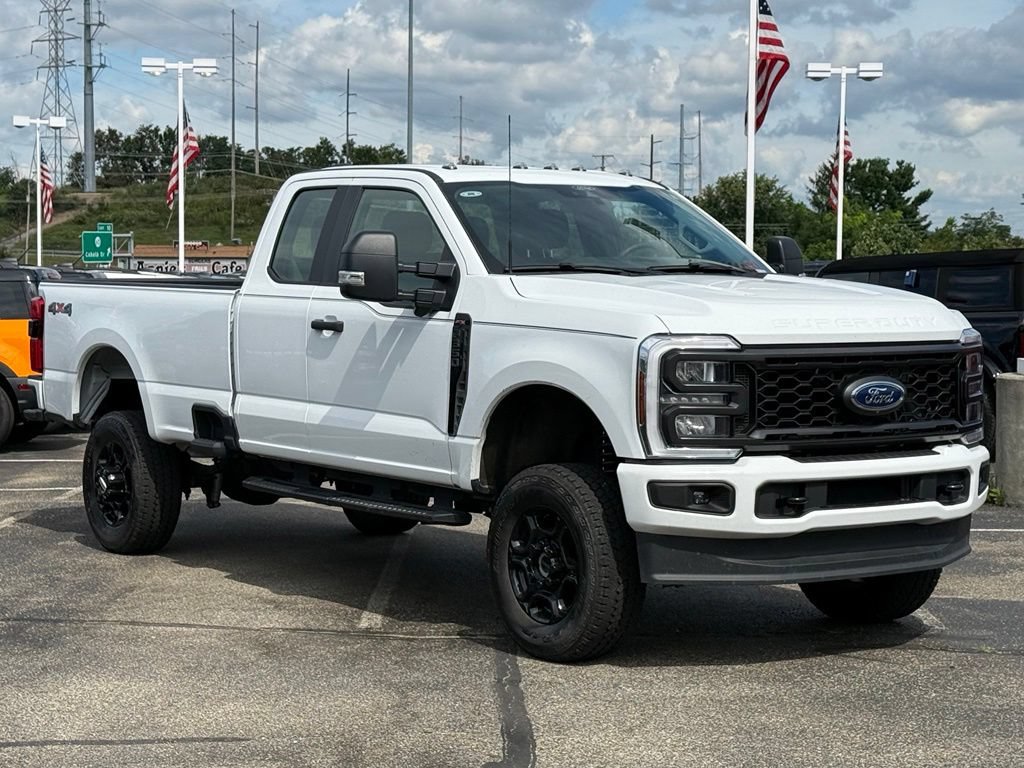 Used 2025 Ford F350 XL w/ STX Appearance Package AWD/4WD image 23