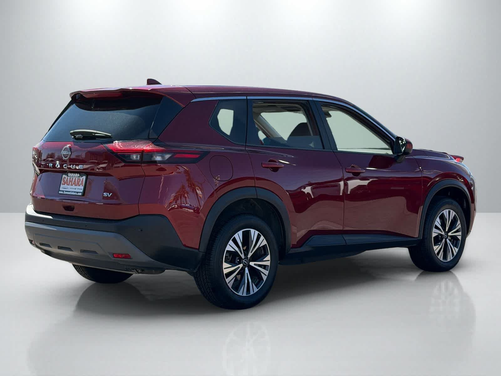Used 2023 Nissan Rogue SV FWD image 7