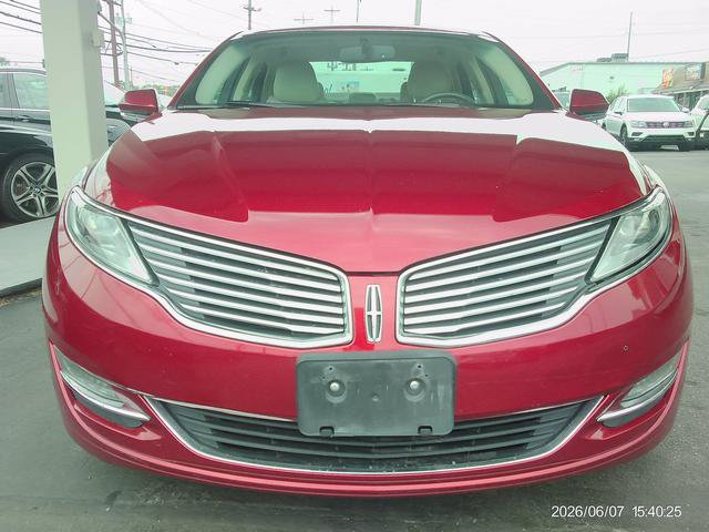 Used 2014 Lincoln MKZ Hybrid w/ Equipment Group 202A Reserve FWD image 2