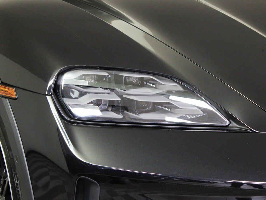 Used 2025 Porsche Taycan 4S image 11