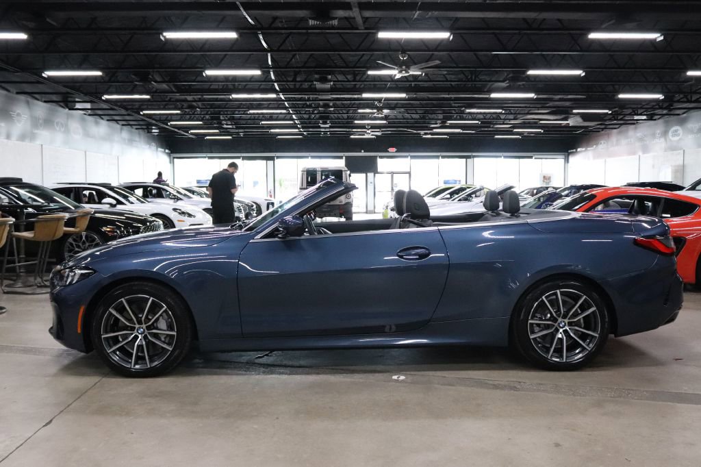Used 2025 BMW 430i Convertible w/ Convenience Package image 4