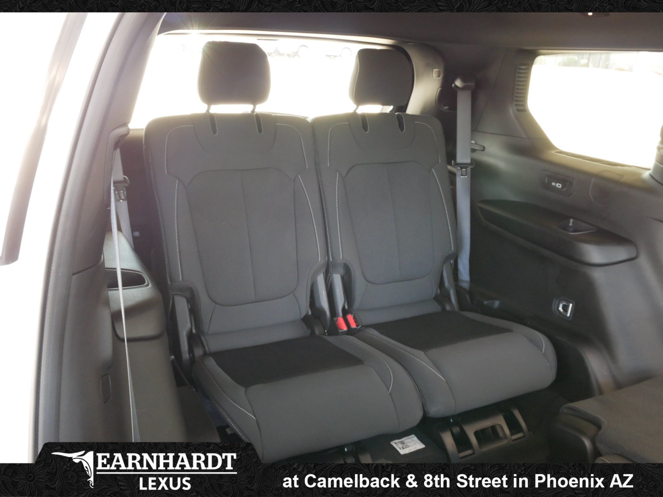 Used 2025 Jeep Grand Cherokee L Laredo RWD image 28