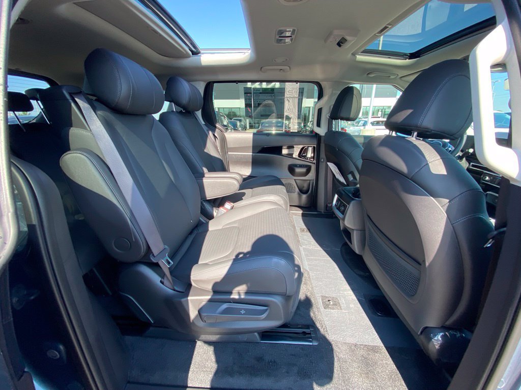 New 2026 Kia Carnival SX Prestige FWD image 27
