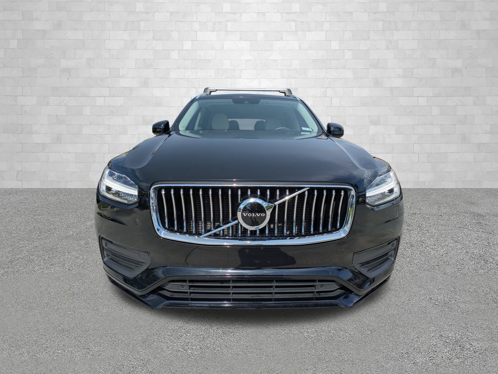 Used 2022 Volvo XC90 T6 Momentum w/ Climate Package AWD/4WD image 6