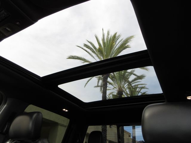 Used 2019 Ford F150 Raptor w/ Equipment Group 802A Luxury image 28