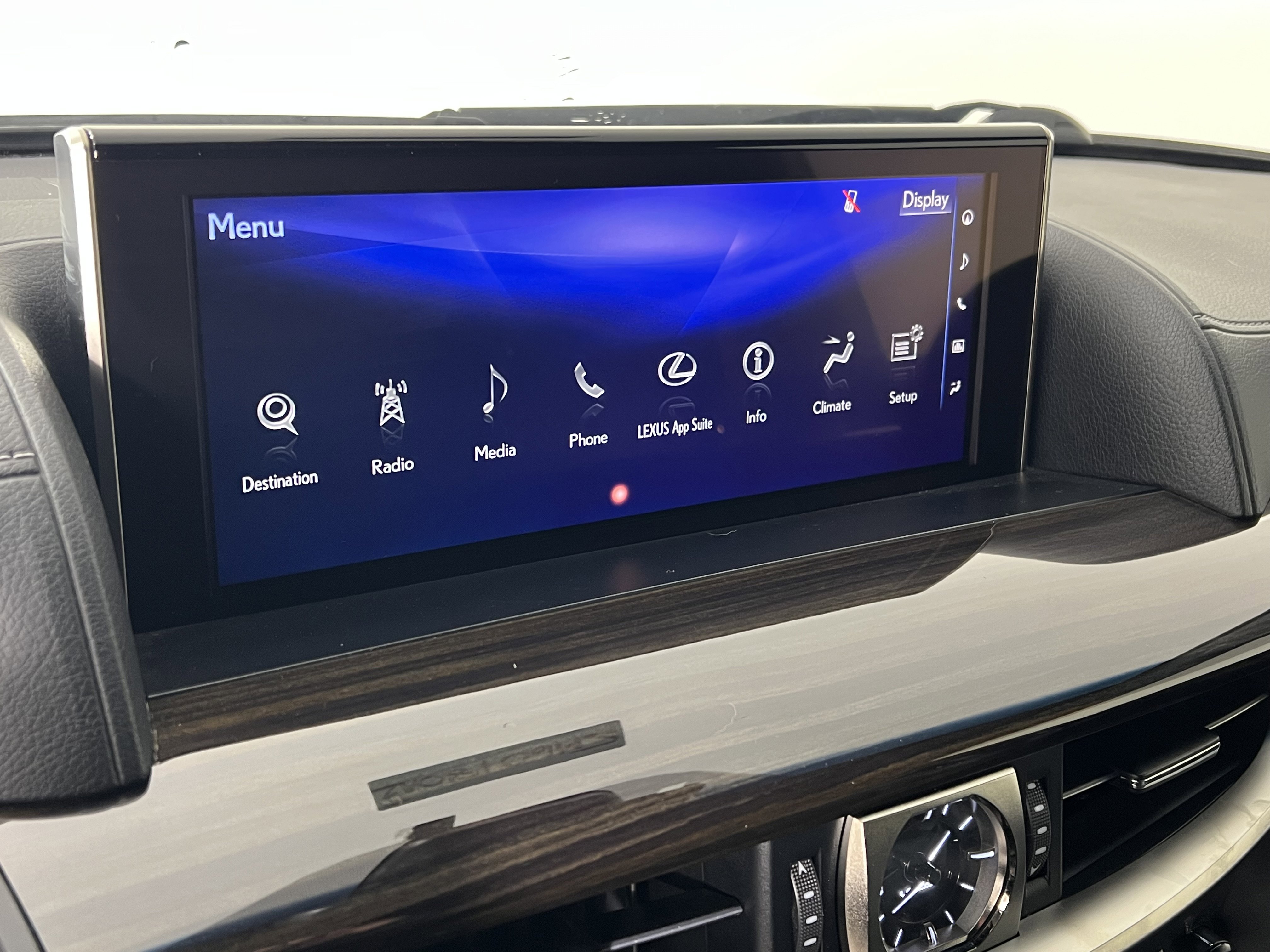 Used 2021 Lexus LX 570 4WD w/ Sport Package image 31