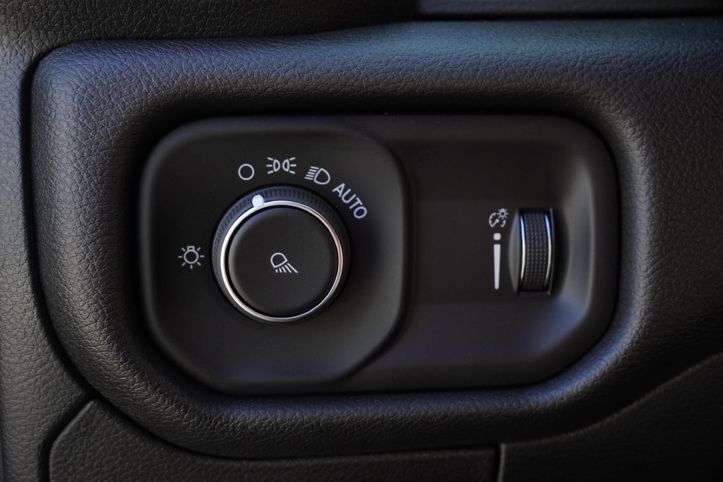 Used 2025 RAM 1500 Tradesman RWD image 19