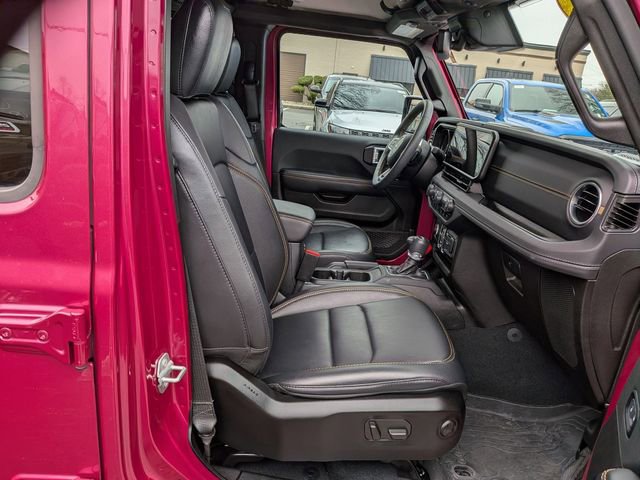 Certified 2024 Jeep Wrangler Sahara w/ Dual Top Group image 27