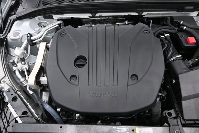 Used 2024 Volvo S60 B5 Plus w/ Climate Package FWD image 34