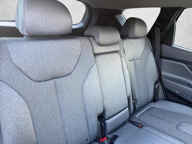 Used 2023 Hyundai Santa Fe SEL FWD image 22