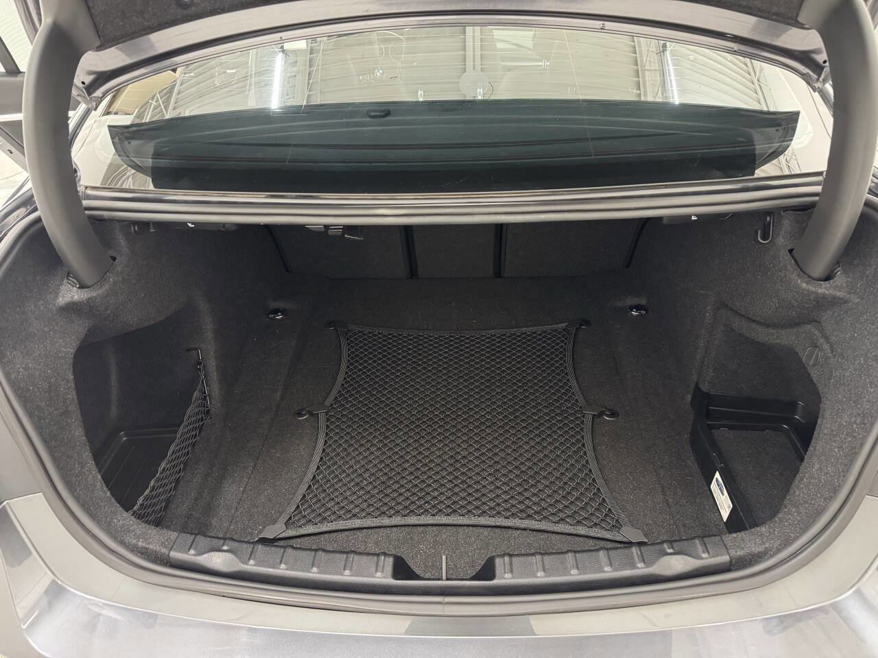 Used 2017 BMW 330i Sedan image 37