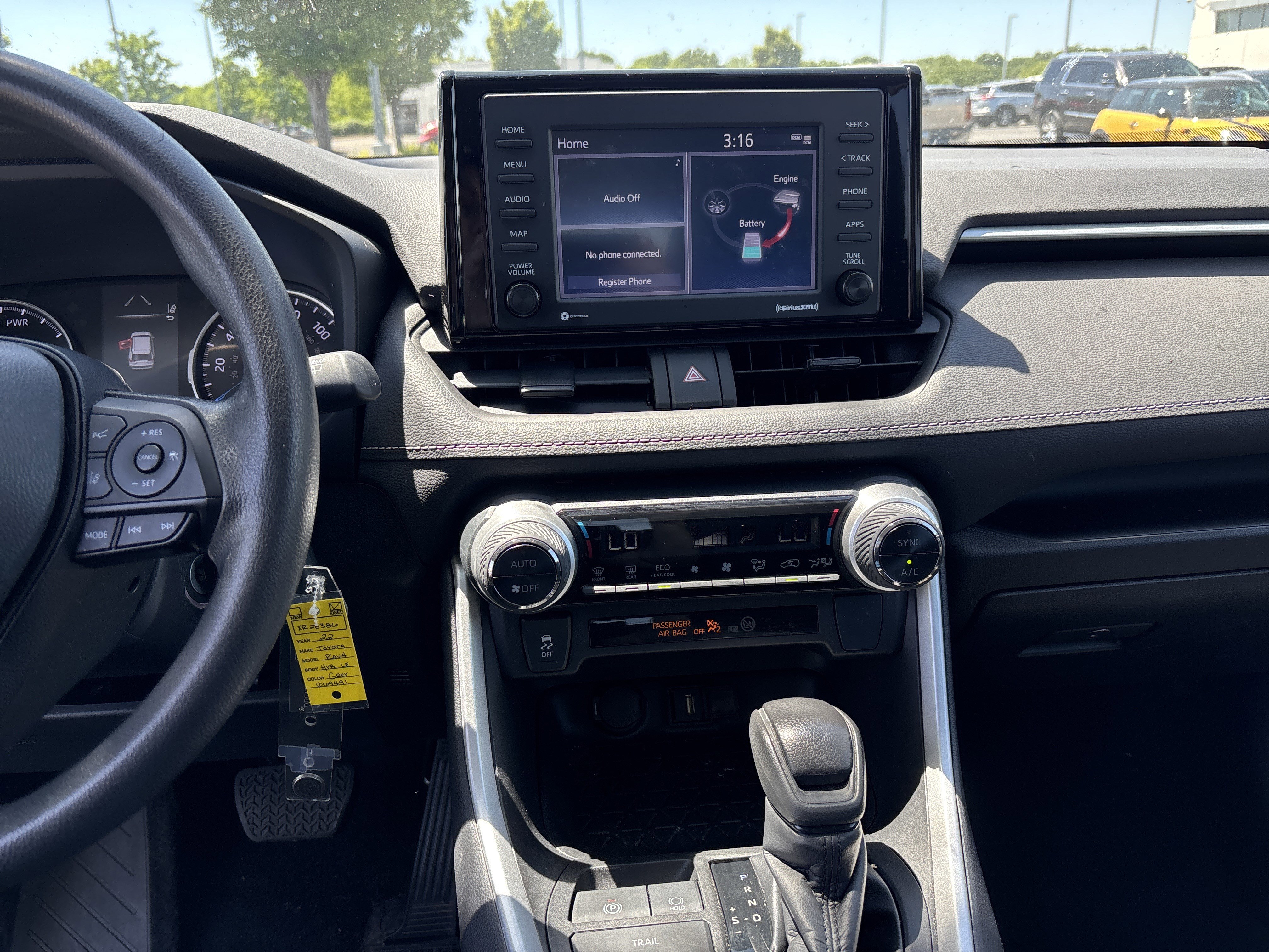 Used 2022 Toyota RAV4 LE AWD/4WD image 22