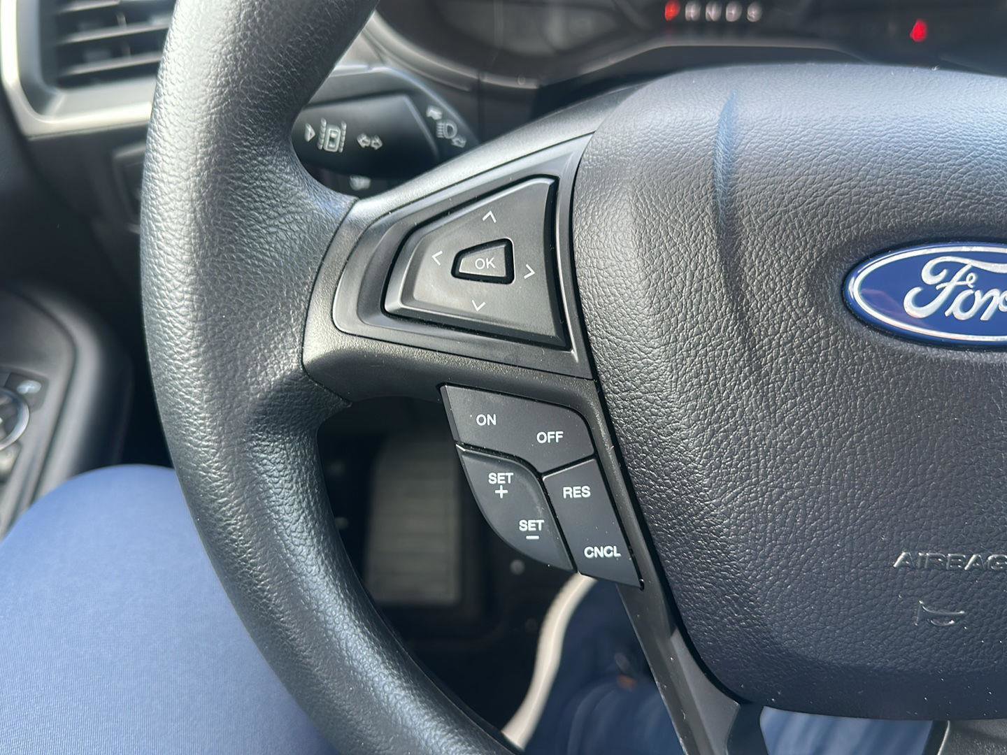 Used 2023 Ford Edge SE AWD/4WD image 13