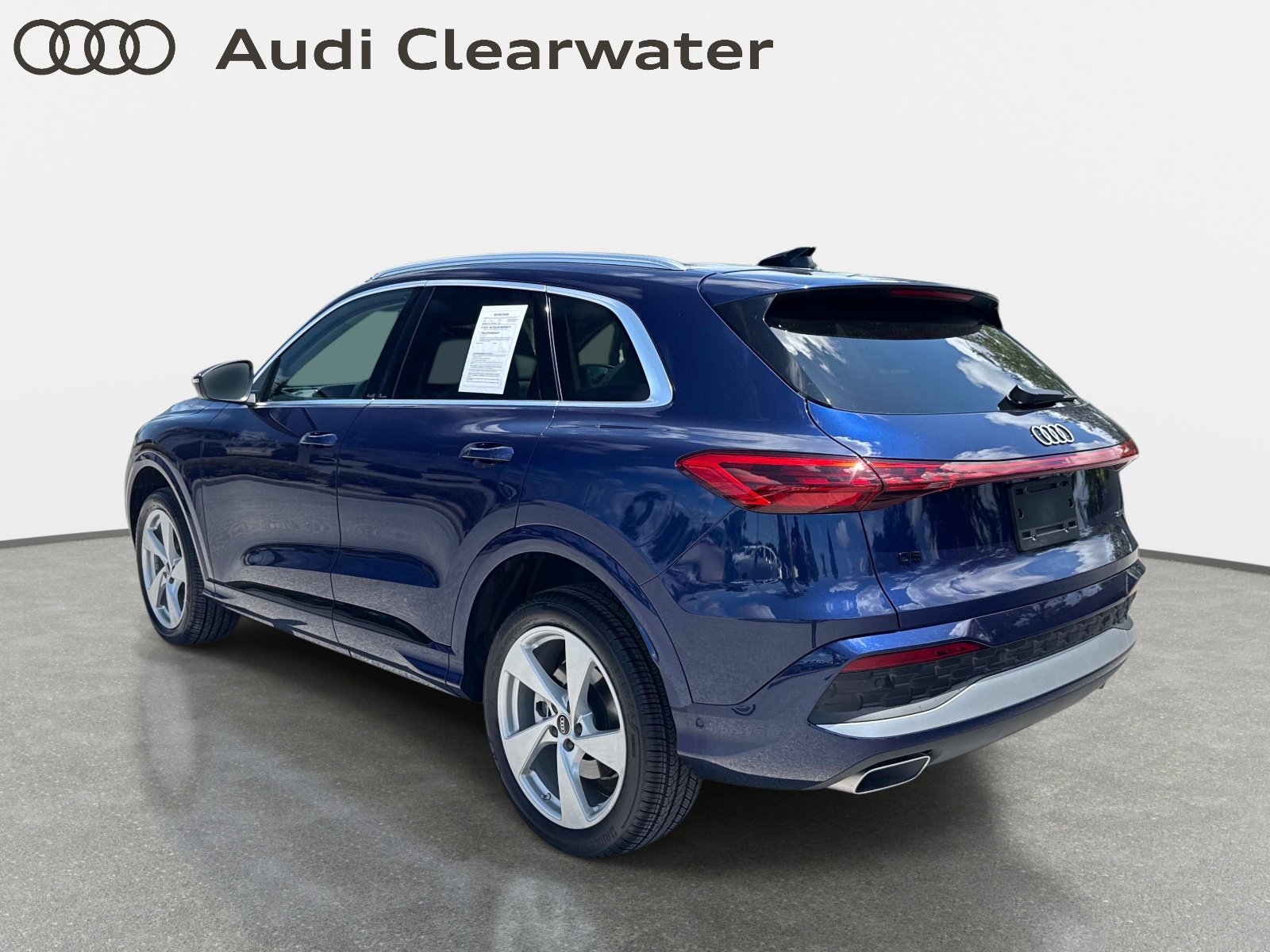 Used 2025 Audi Q5 Premium Plus AWD/4WD image 3