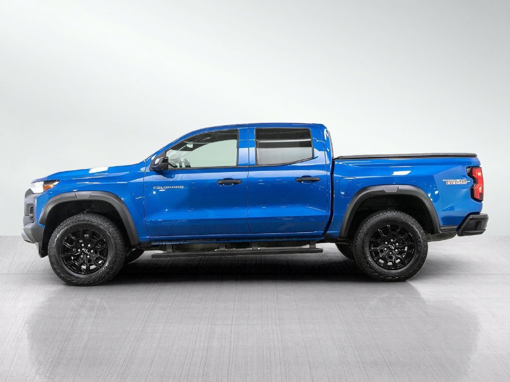Used 2023 Chevrolet Colorado Trail Boss w/ Technology Package AWD/4WD image 2