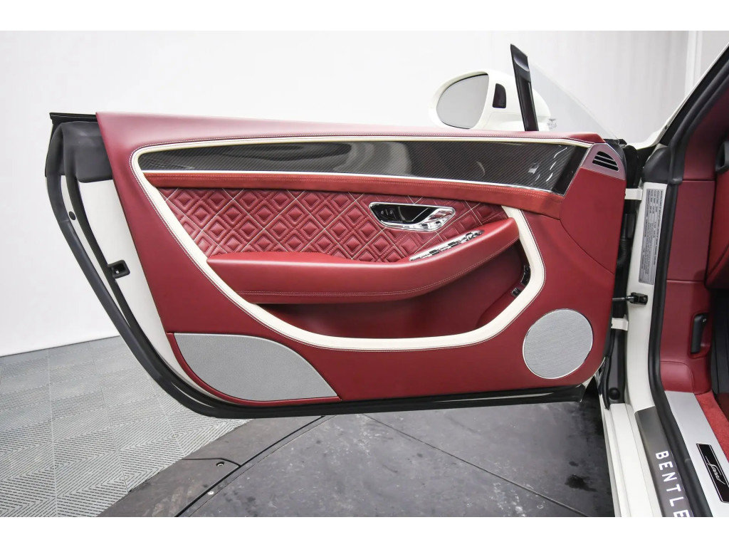 Used 2022 Bentley Continental GT Speed image 45