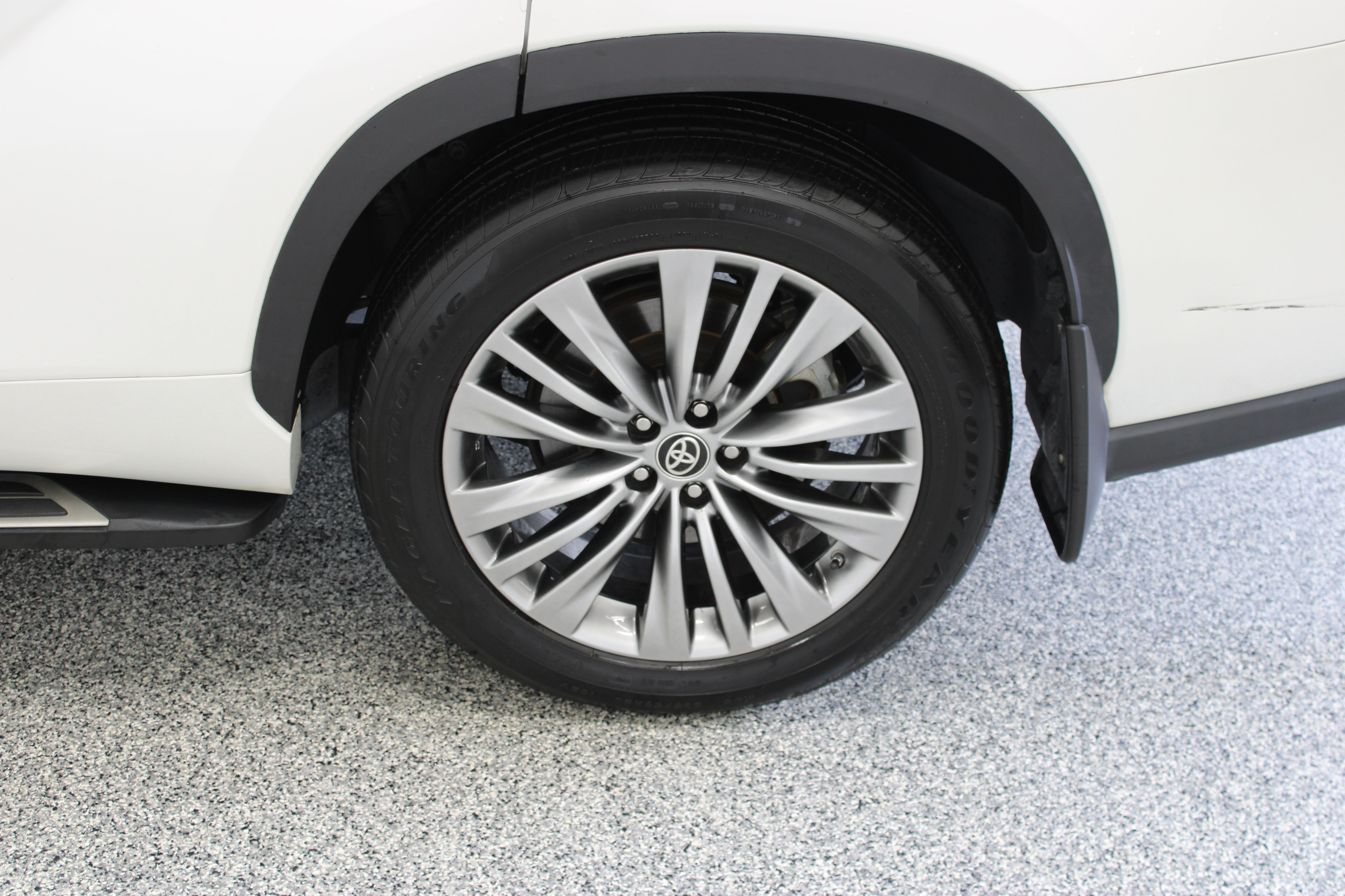 Used 2020 Toyota Highlander Platinum AWD/4WD image 10
