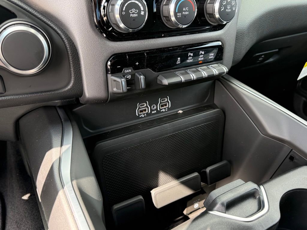 New 2026 RAM 1500 Big Horn w/ Night Edition AWD/4WD image 23