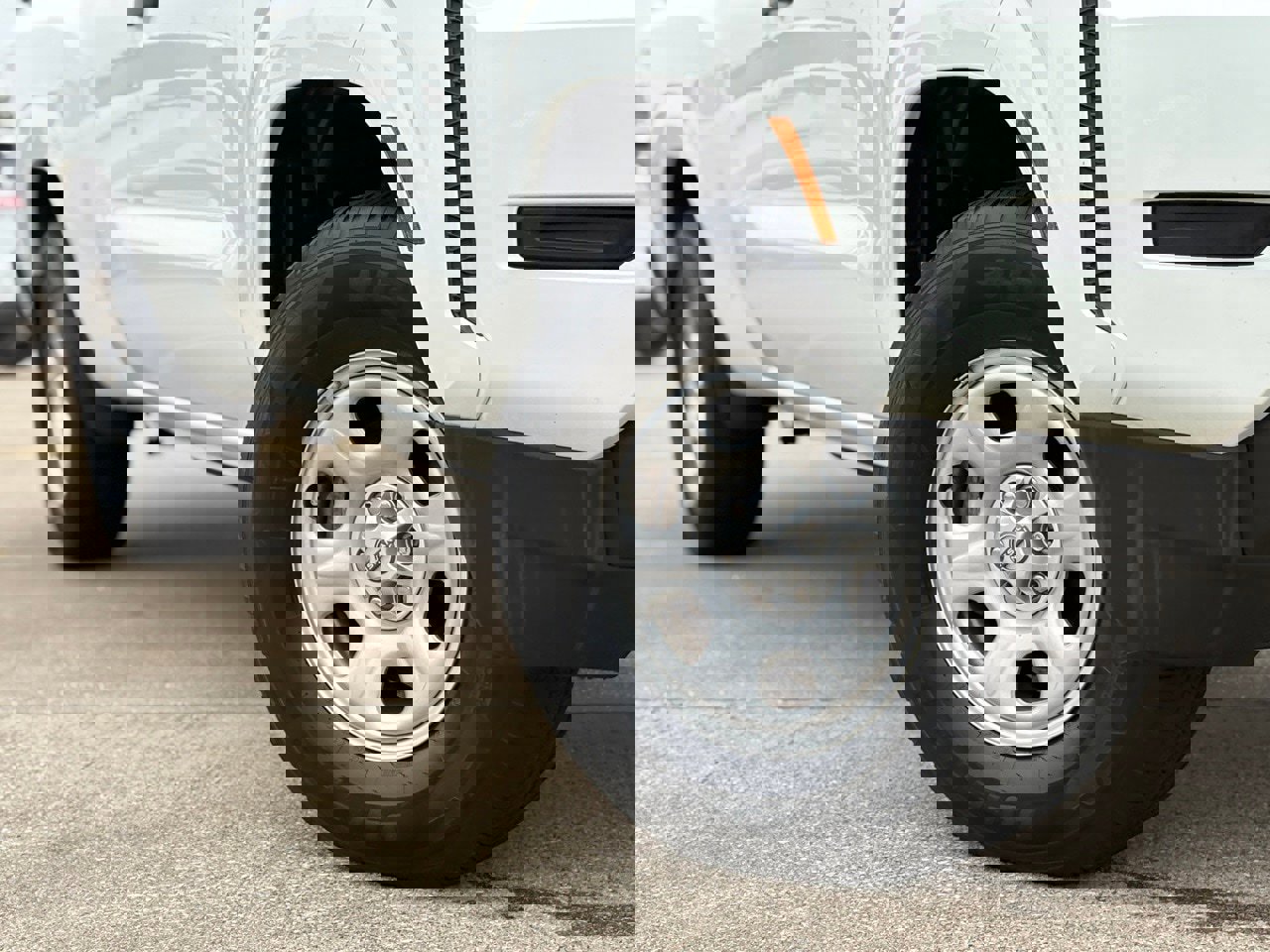 Certified 2022 Nissan Frontier S w/ Technology Package image 8