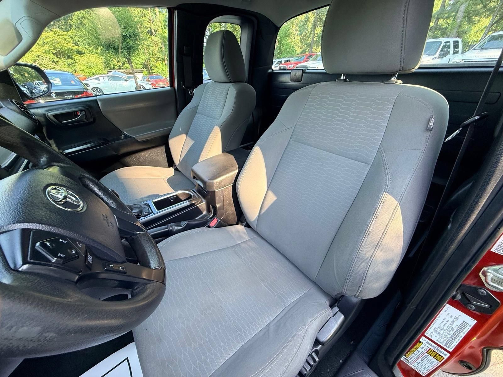 Used 2016 Toyota Tacoma SR AWD/4WD image 37