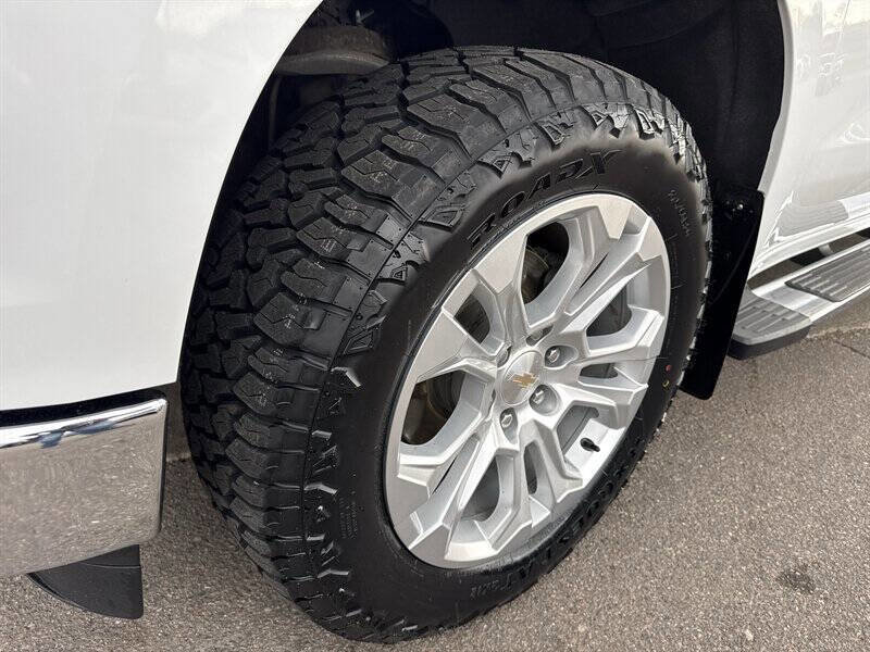 Used 2024 Chevrolet Silverado 1500 LTZ image 12