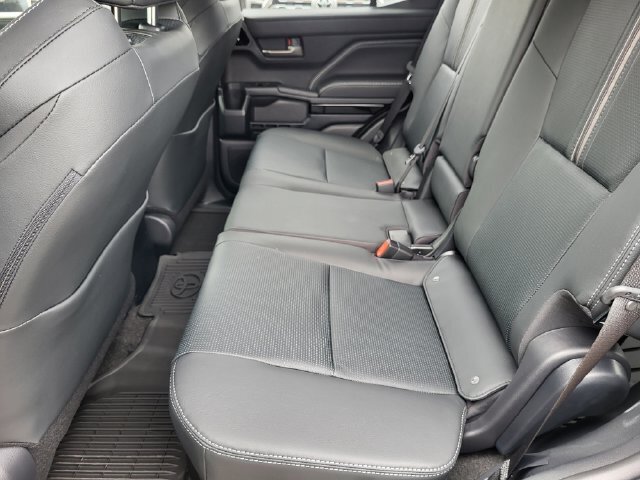 New 2026 Toyota 4Runner Limited AWD/4WD image 14