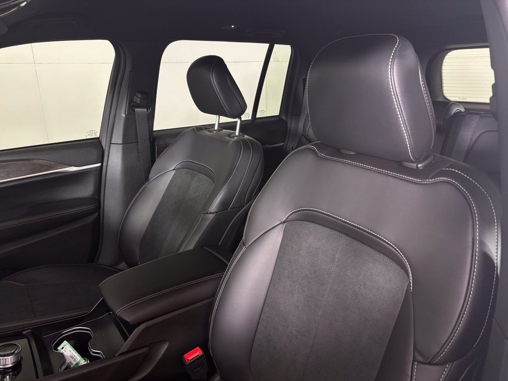 New 2026 Jeep Grand Cherokee Altitude AWD/4WD image 18