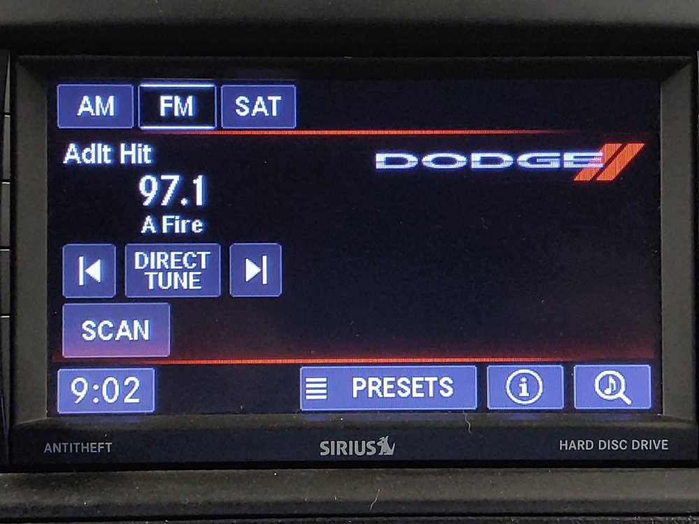 Used 2020 Dodge Grand Caravan SXT FWD image 25