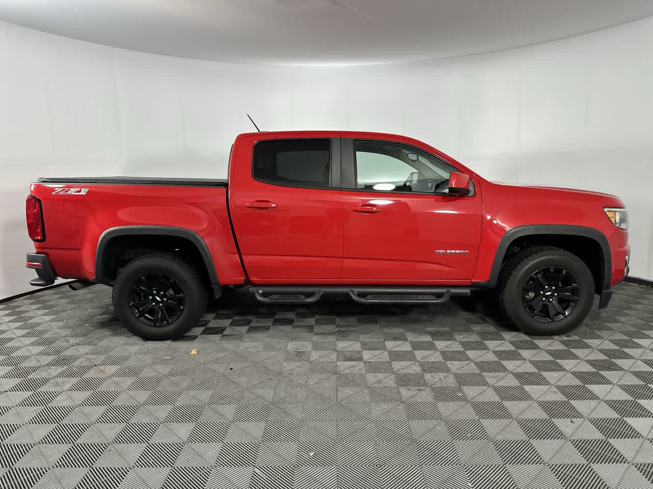 Used 2016 Chevrolet Colorado Z71 w/ LPO, Gearon Bar Package AWD/4WD image 9