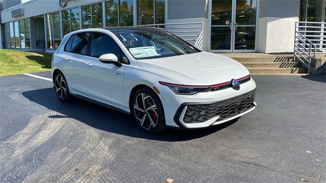 New 2025 Volkswagen GTI SE image 3