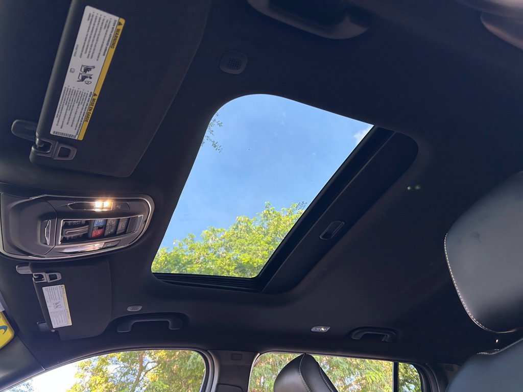 Used 2025 Jeep Grand Cherokee L Altitude RWD image 18