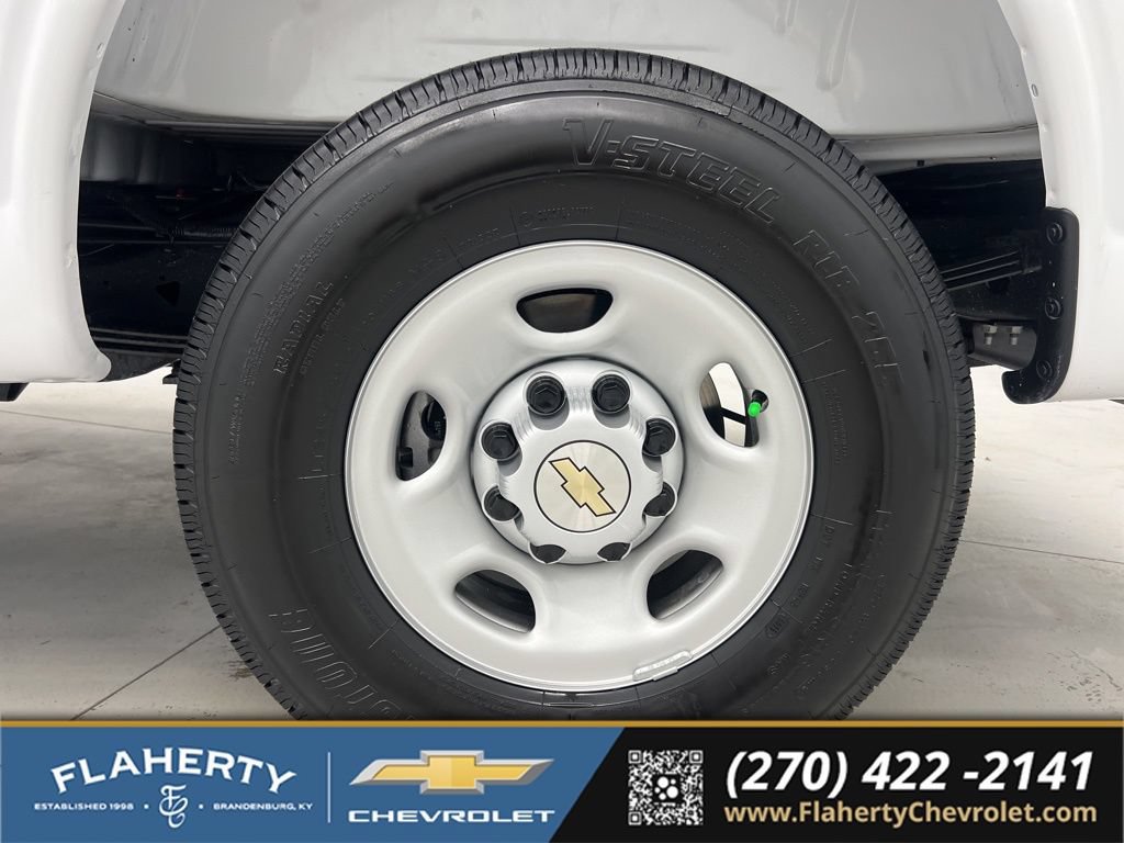New 2026 Chevrolet Express 2500 w/ Driver Convenience Package RWD image 16