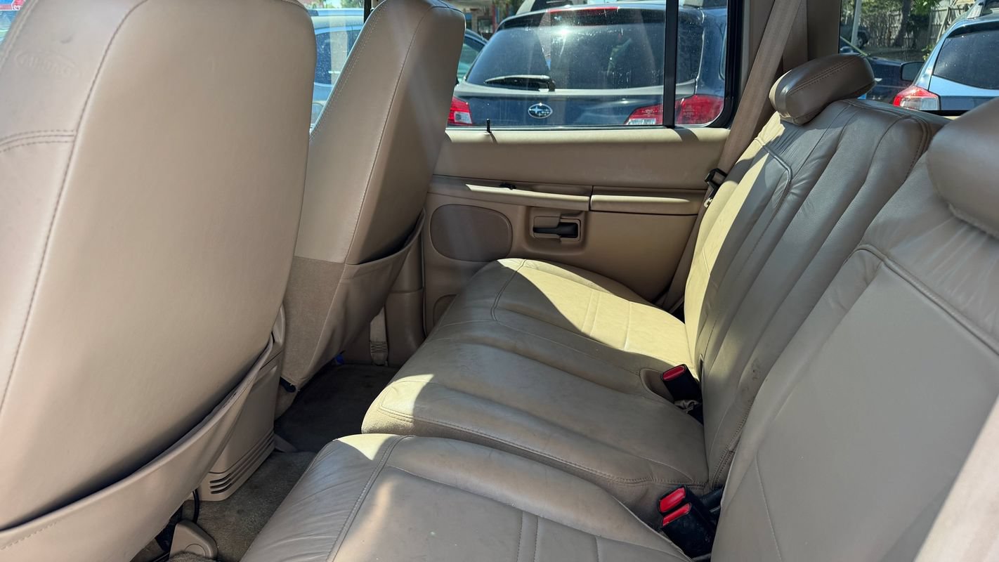 Used 2001 Ford Explorer Eddie Bauer AWD/4WD image 8
