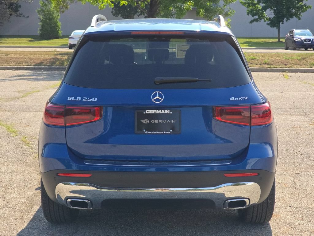 New 2026 Mercedes-Benz GLB 250 4MATIC image 15