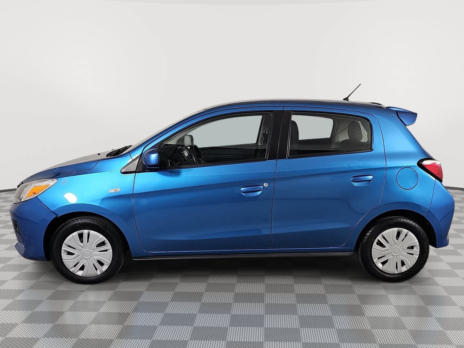 Used 2024 Mitsubishi Mirage ES FWD image 5