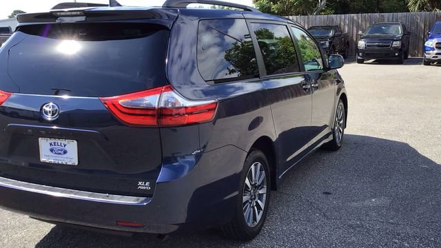 Used 2020 Toyota Sienna XLE image 5