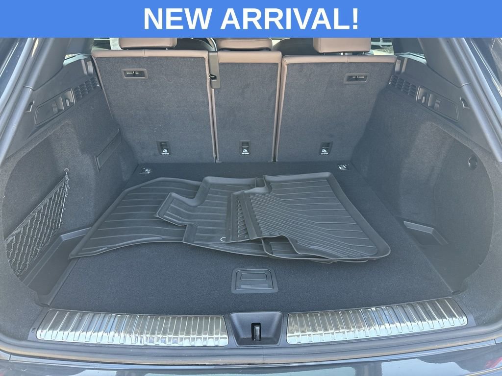 Used 2025 Audi Q5 Premium w/ Convenience Package image 18