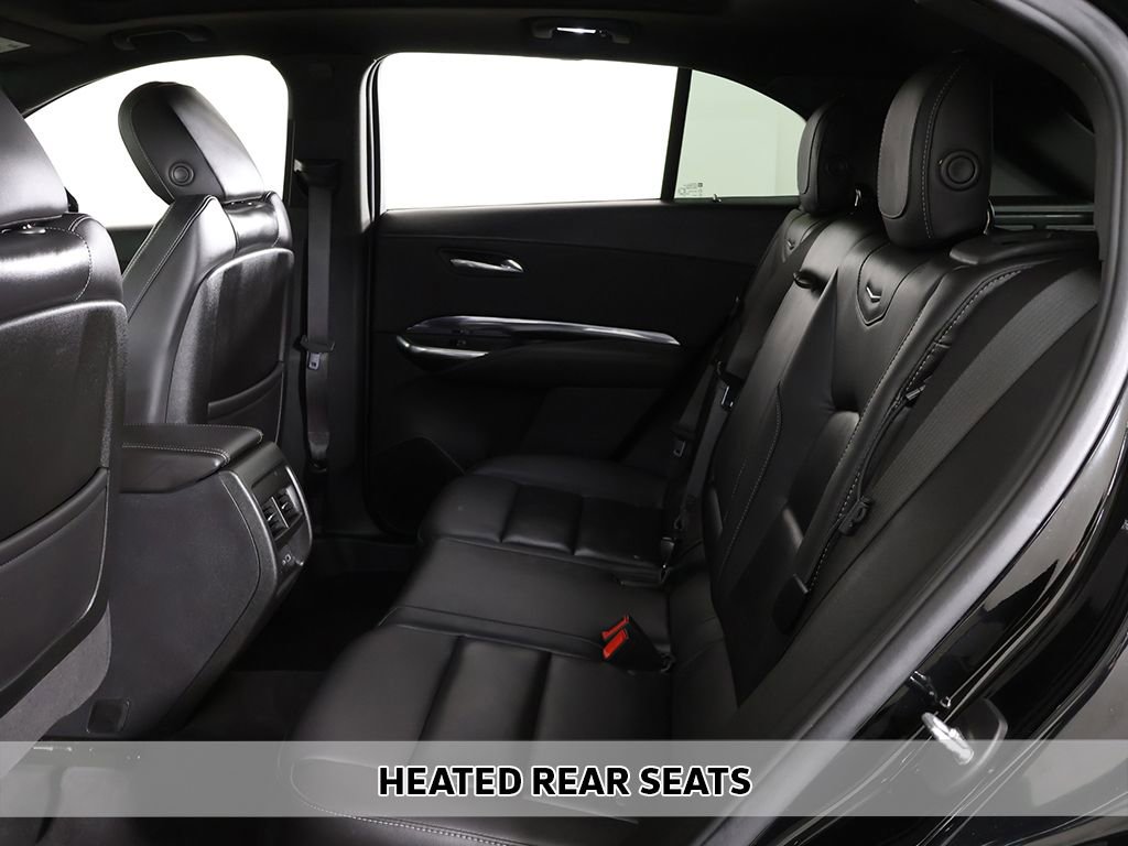 Used 2021 Cadillac XT4 Luxury w/ Cold Weather Package AWD/4WD image 7