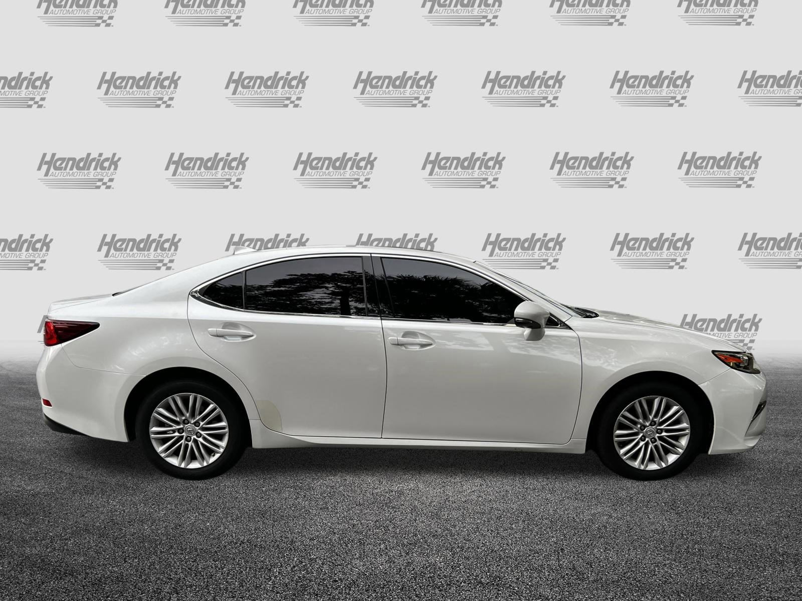Used 2016 Lexus ES 350 w/ Accessory Package FWD image 10