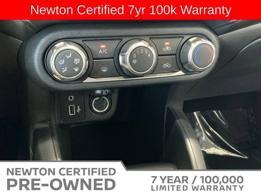 Used 2025 Nissan Versa S w/ Trunk Package FWD image 23