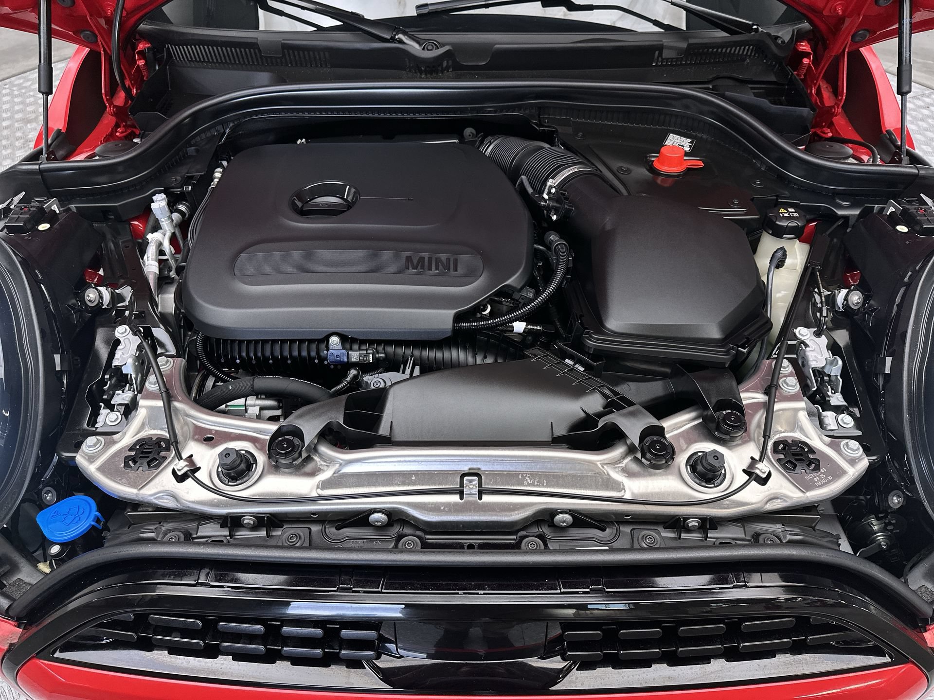 Used 2026 MINI Cooper 4-Door Hardtop FWD image 26