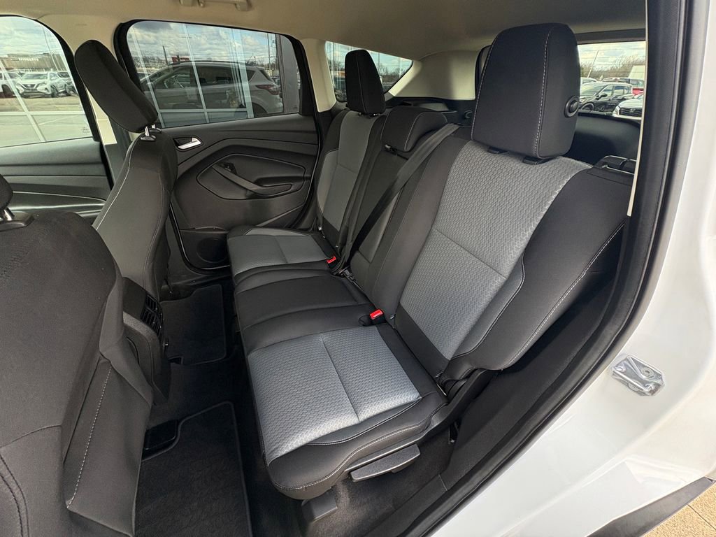 Used 2018 Ford Escape SE w/ Ford Safe & Smart Package image 26