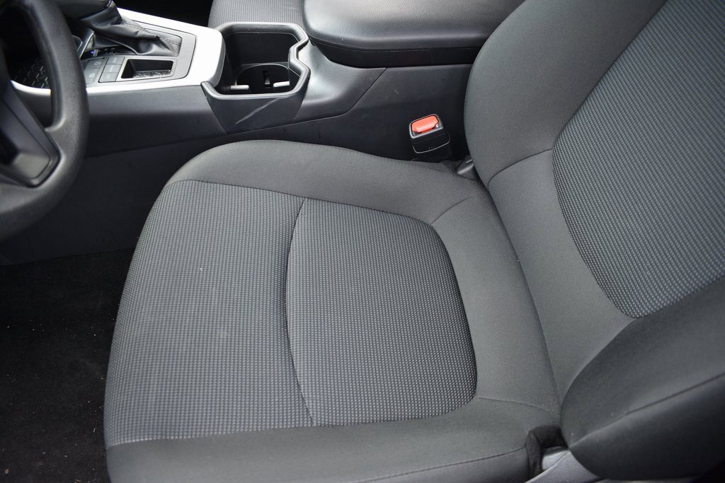 Used 2025 Toyota RAV4 LE image 12