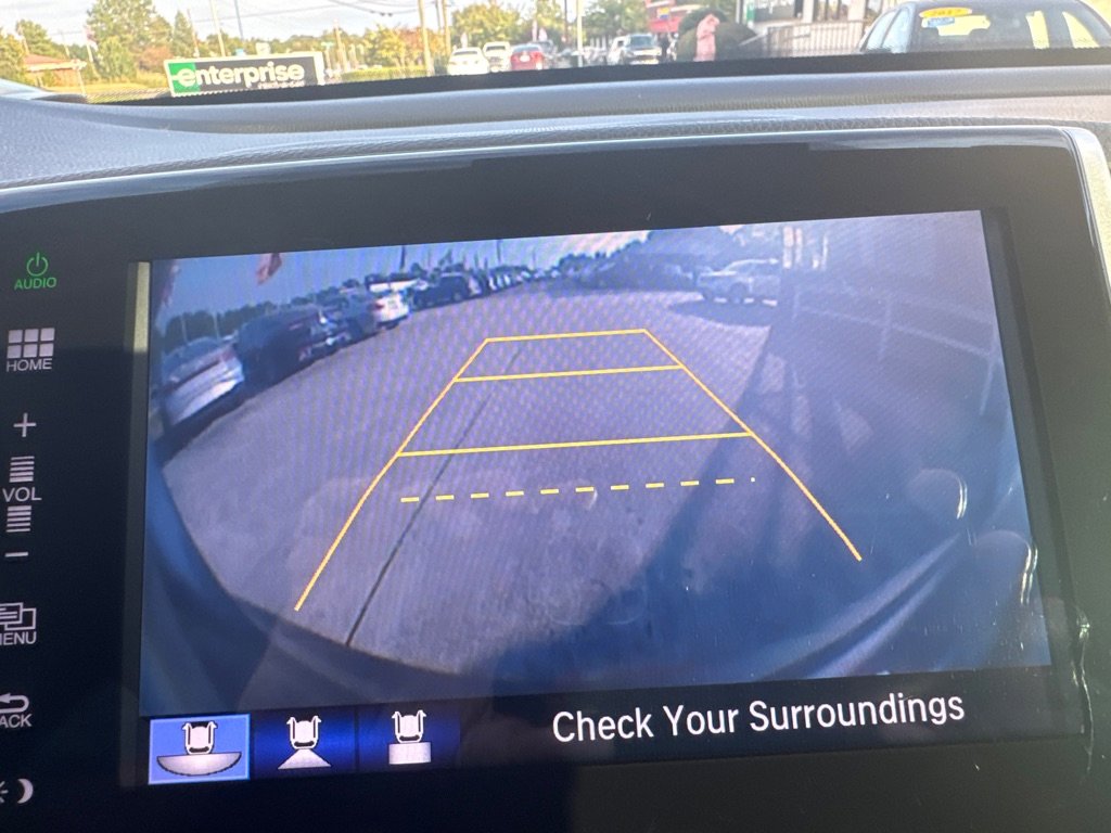 Used 2016 Honda Pilot Touring image 19