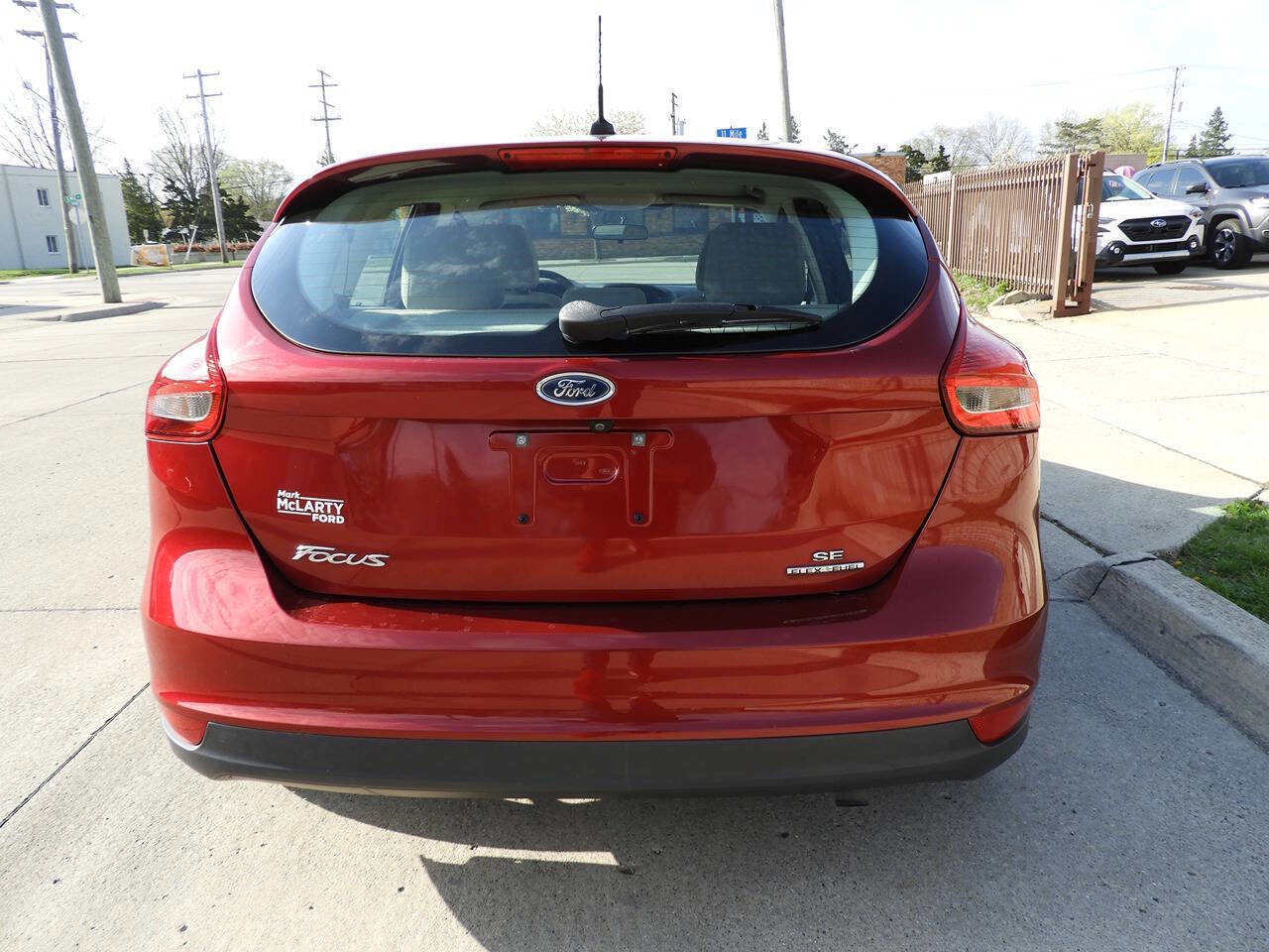 Used 2016 Ford Focus SE image 8