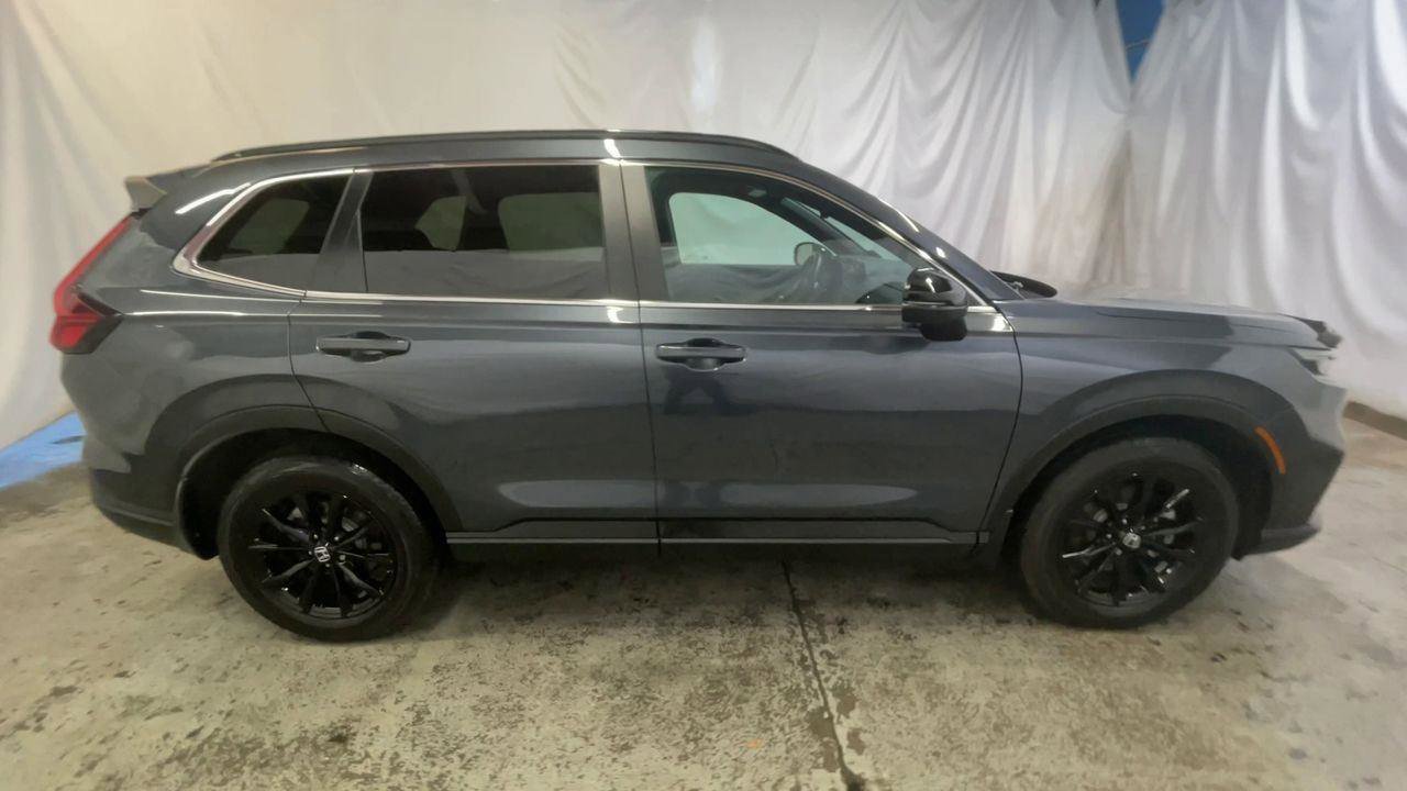 Certified 2025 Honda CR-V Sport-L image 9