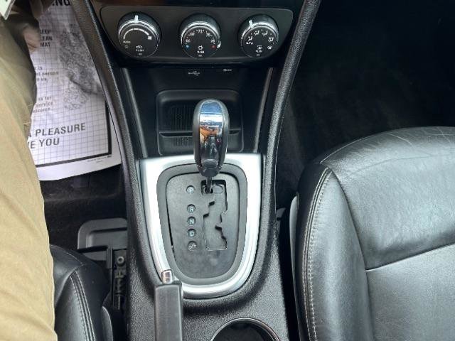 Used 2012 Chrysler 200 Limited image 25