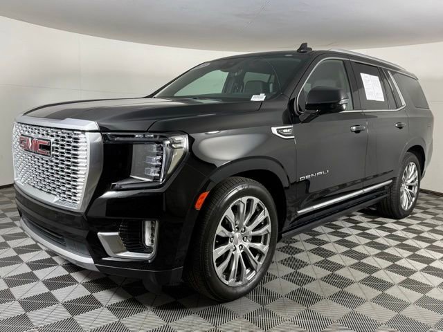 Used 2023 GMC Yukon Denali w/ Denali Reserve Package image 2