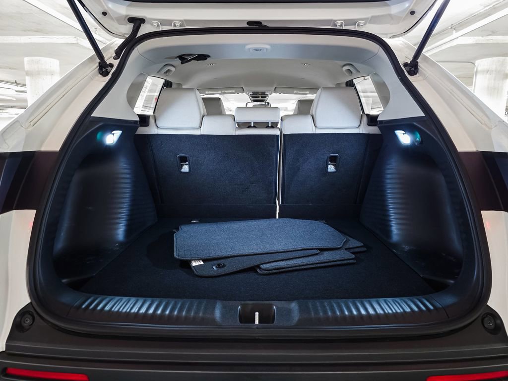 Used 2023 Honda HR-V LX image 8
