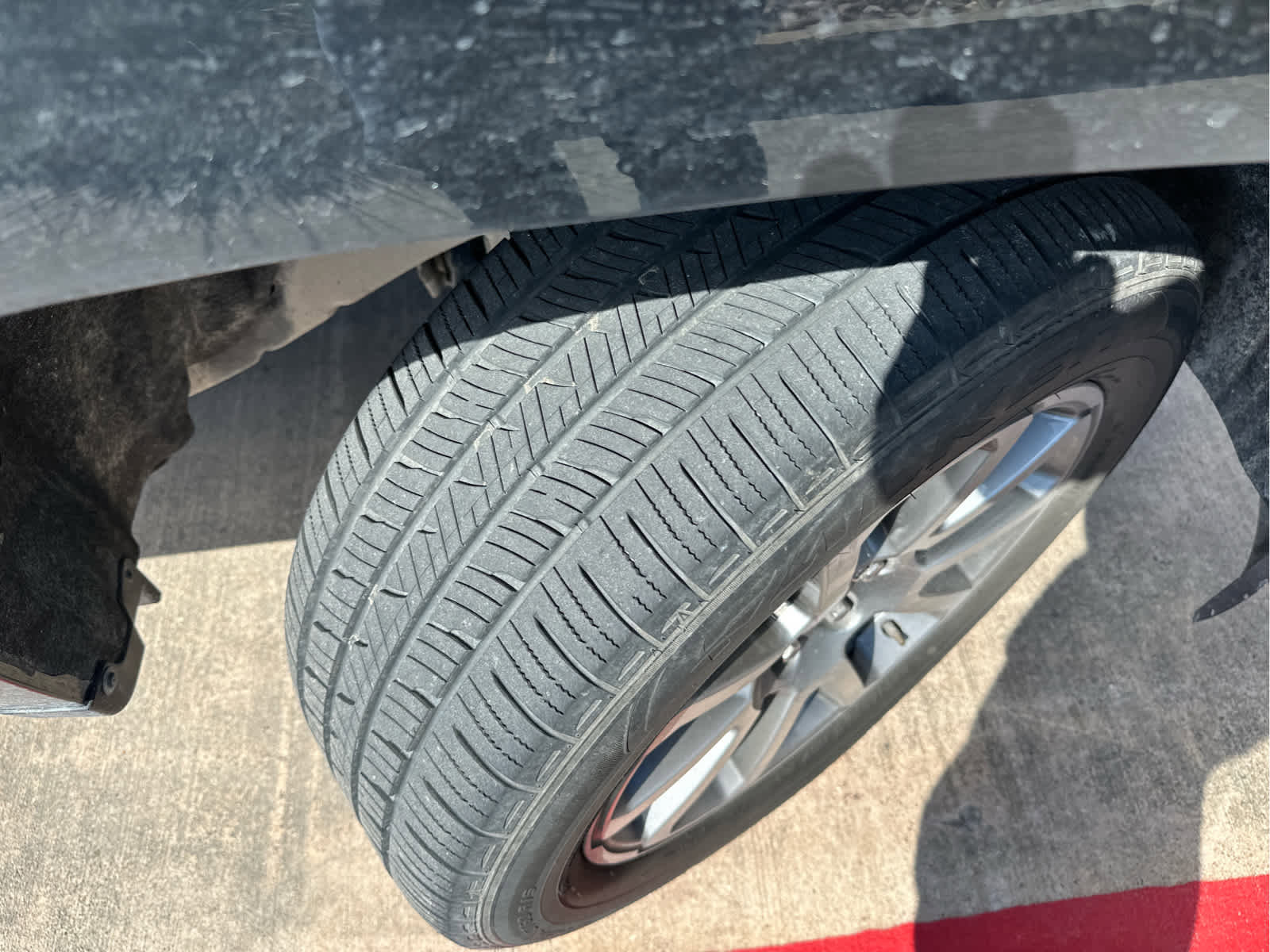 Used 2019 GMC Canyon Denali image 2